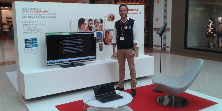 Toshiba com Demo Points nos Centros Comerciais