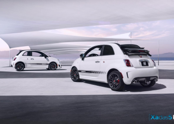 Catrinel Menghia e o Abarth 500C