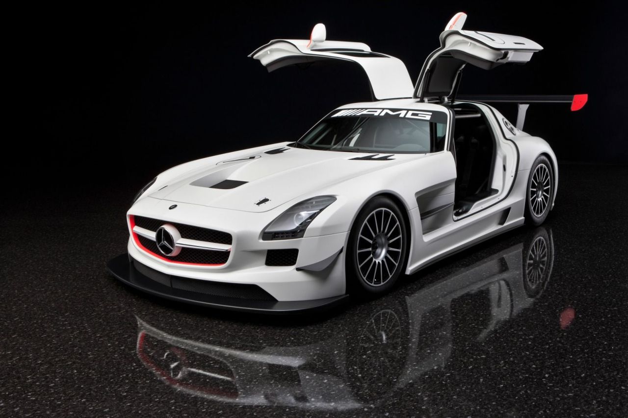 AMG deseja um Feliz Natal 2 AMG SLS GT3 1