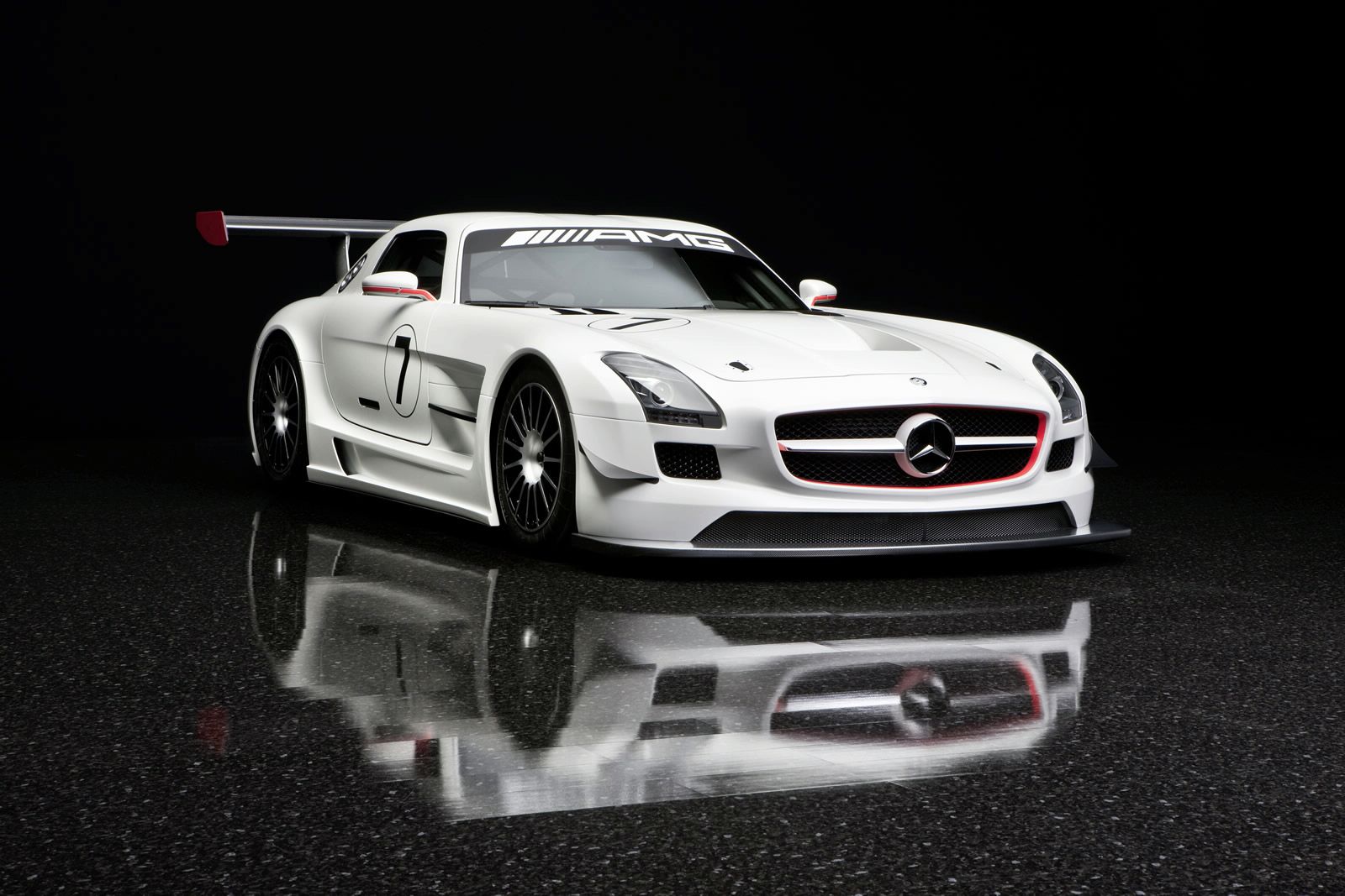 AMG deseja um Feliz Natal 14 AMG SLS GT3 13
