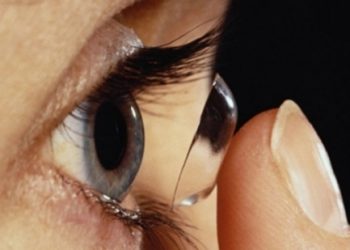 Mensagens nas lentes de contacto?