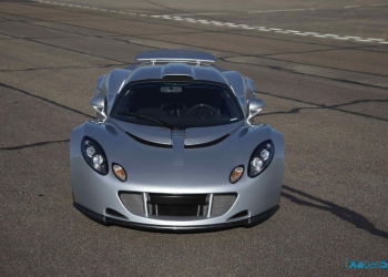 Hennessey Venom GT – 370km/h < 20”