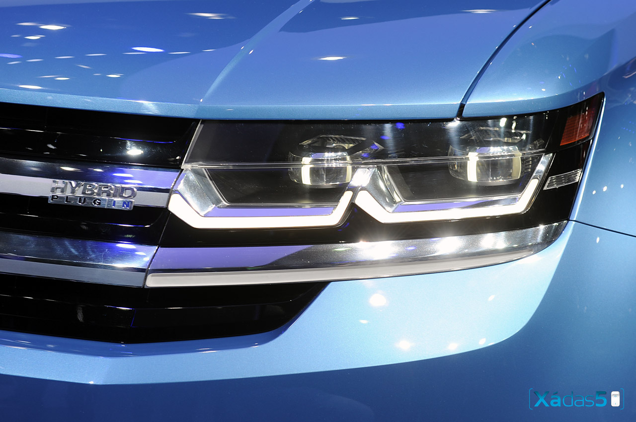 Volkswagen Crossblue - Diesel Hibrido 11 09 volkswagen crossblue concept detroit