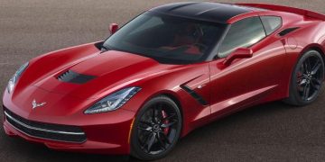 Corvette Stingray – na estrada e no GT5