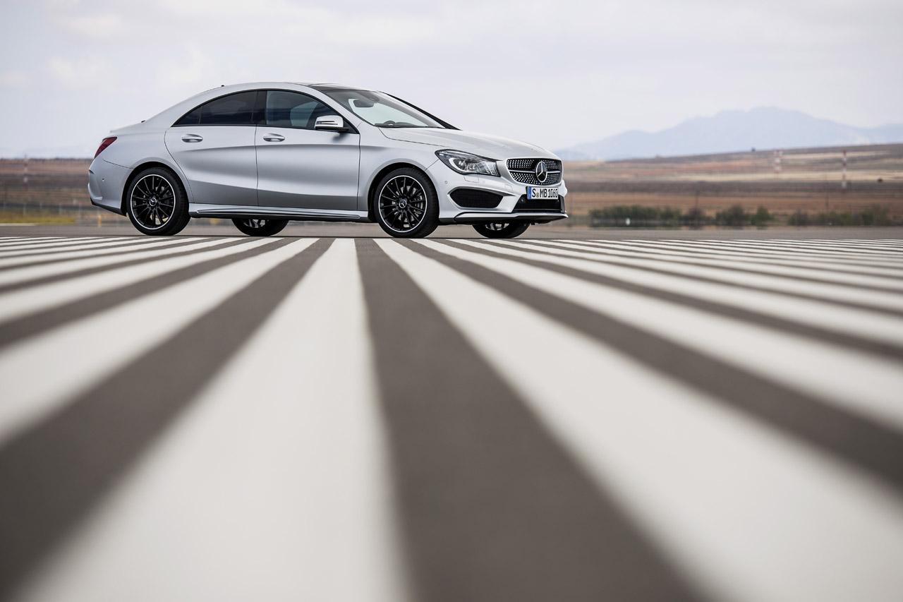 Mercedes CLA apresentado em Detroit 29 Mercedes CLA 19