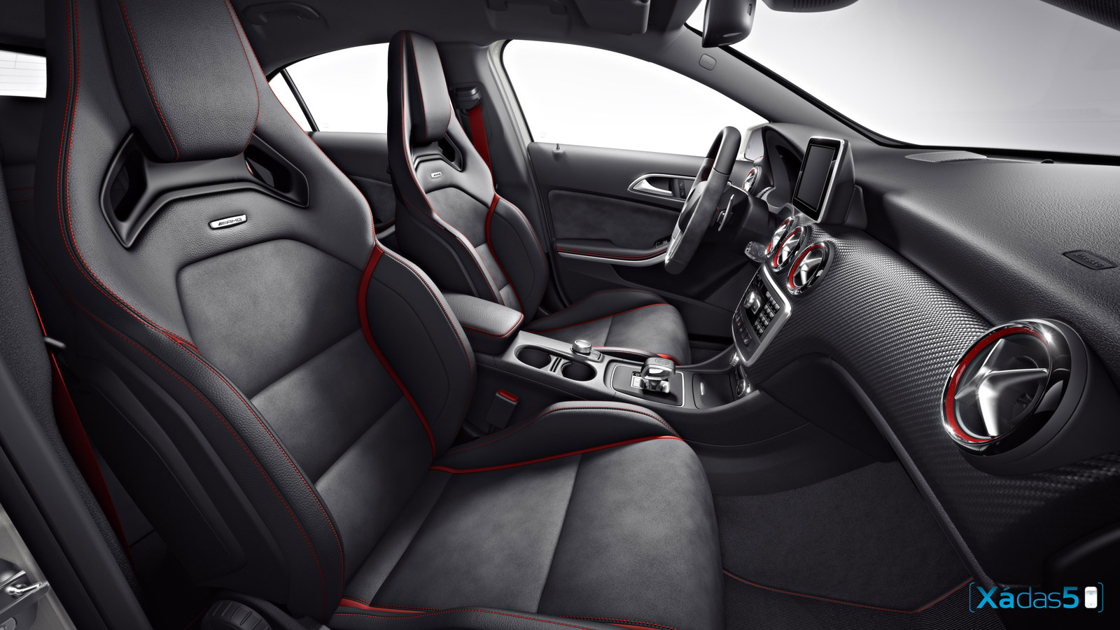 Mercedes-Benz A45 AMG... sem palavras! 7 04