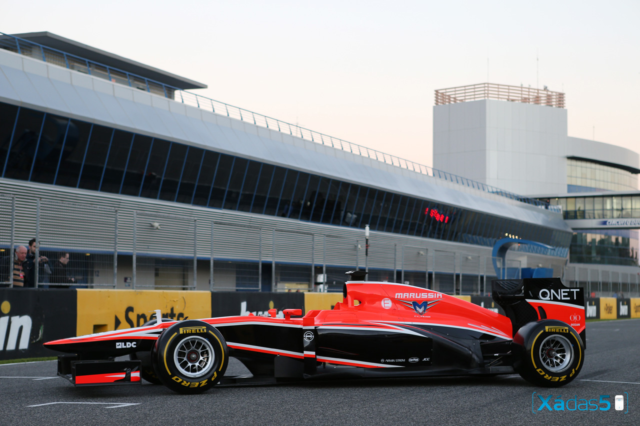 Marussia MR02 6 Marussia MR02 1