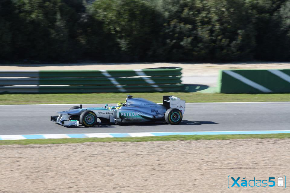 Mercedes W04 14 Mercedes W04 10
