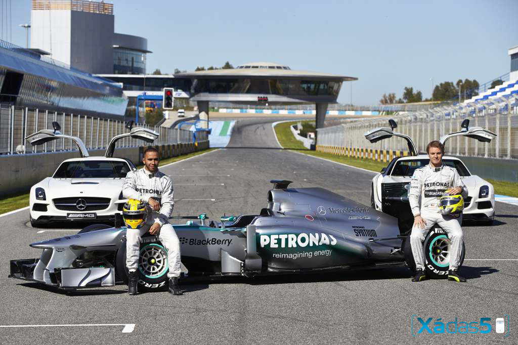 Mercedes W04 7 Mercedes W04 3