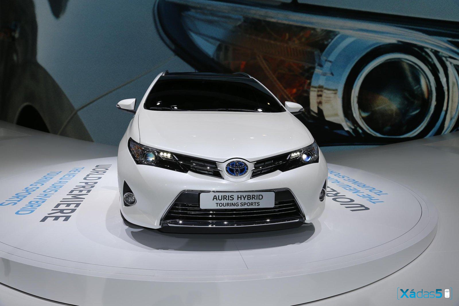 Toyota Auris Touring Sports 7 Toyota Auris Touring Sports 7