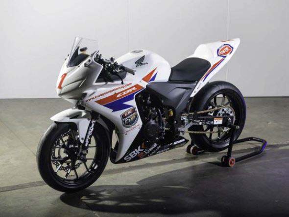 Honda CBR500R 11 Honda CBR500R race bike 03