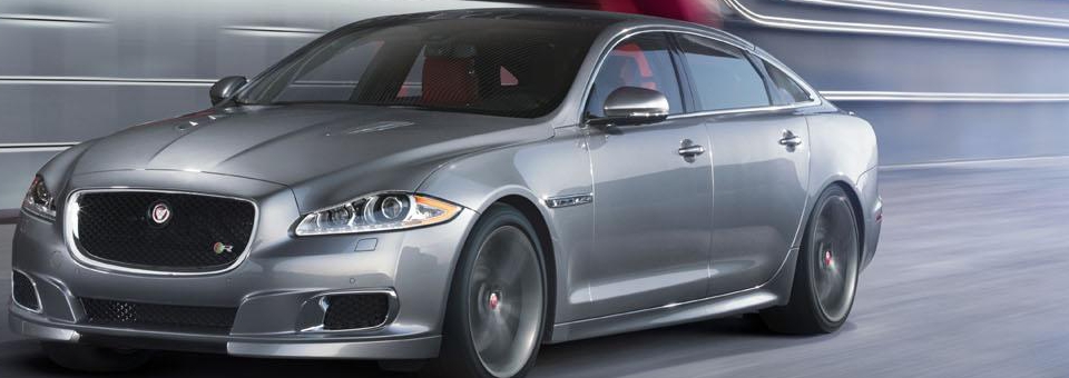 Jaguar XJR… berlina de luxo com raça desportiva