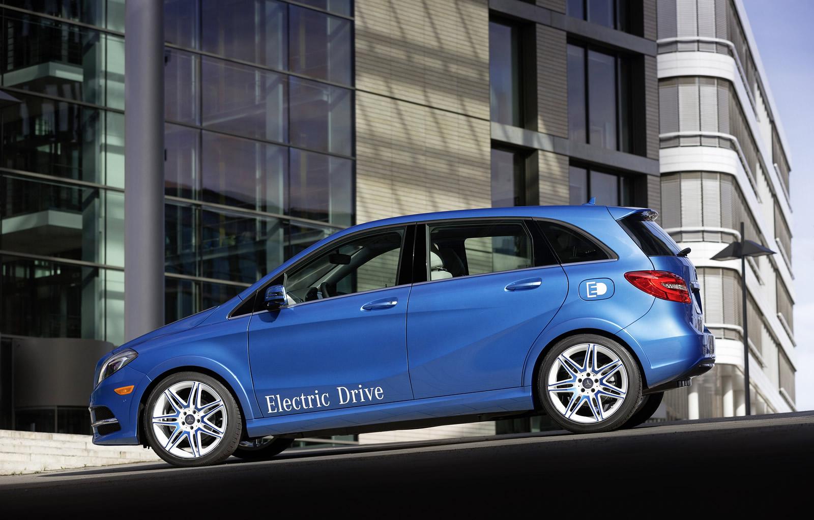 Mercedes-Benz Classe B Electric Drive em 2014 9 Mercedes Benz B 8