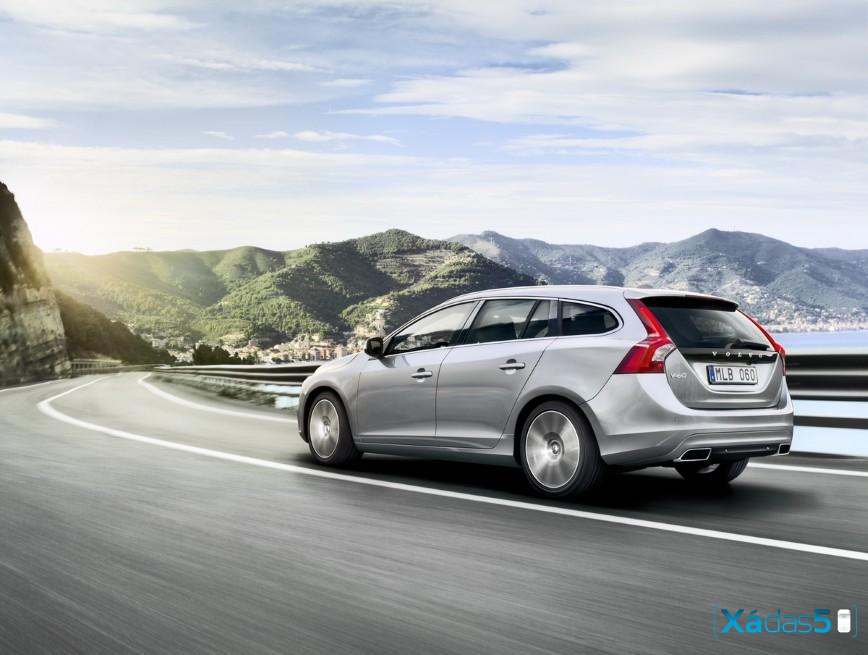 Volvo renova gama 16 Volvo 15