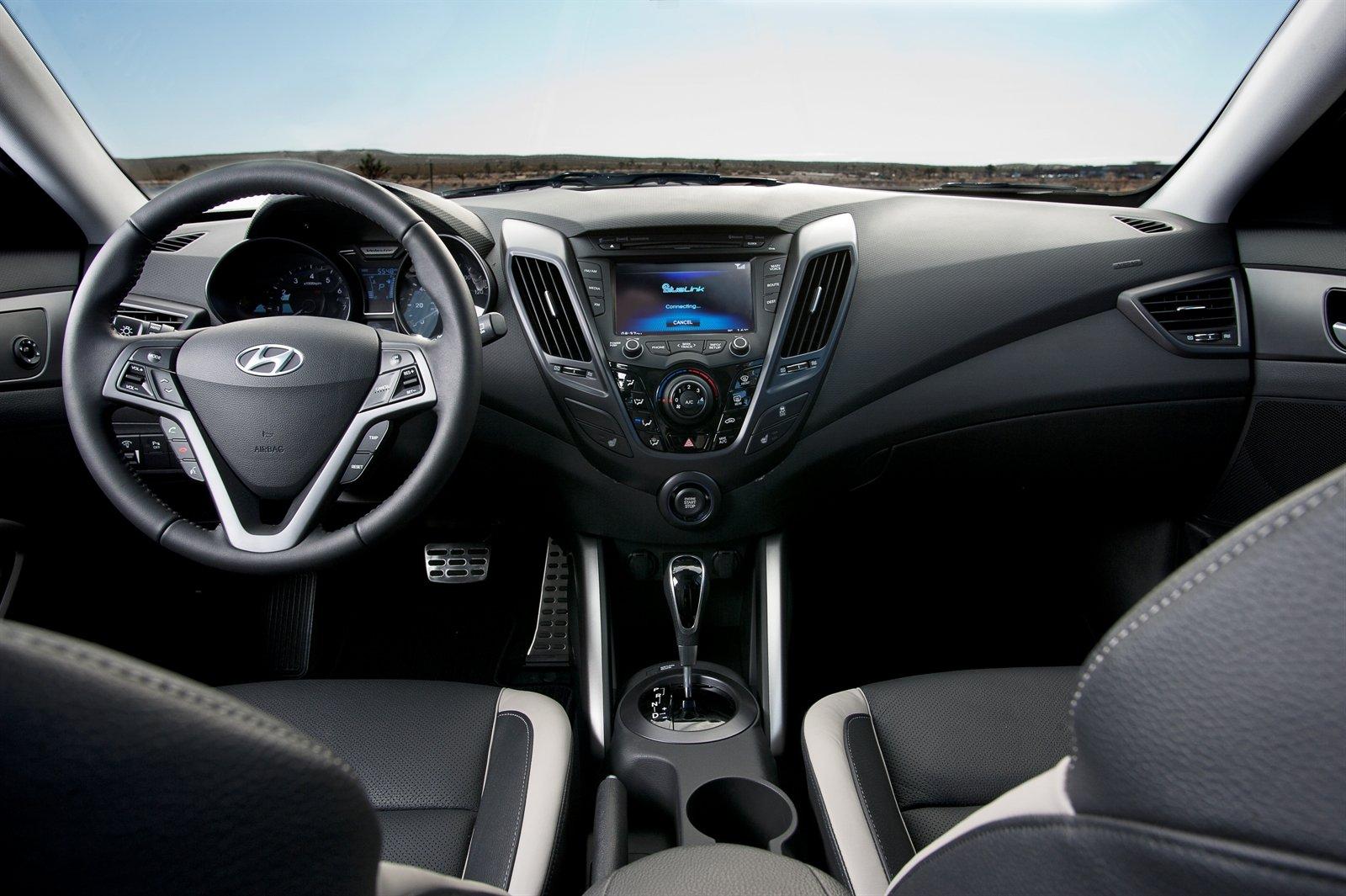 Hyundai Veloster Turbo já chegou ao mercado 16 Veloster Turbo 16
