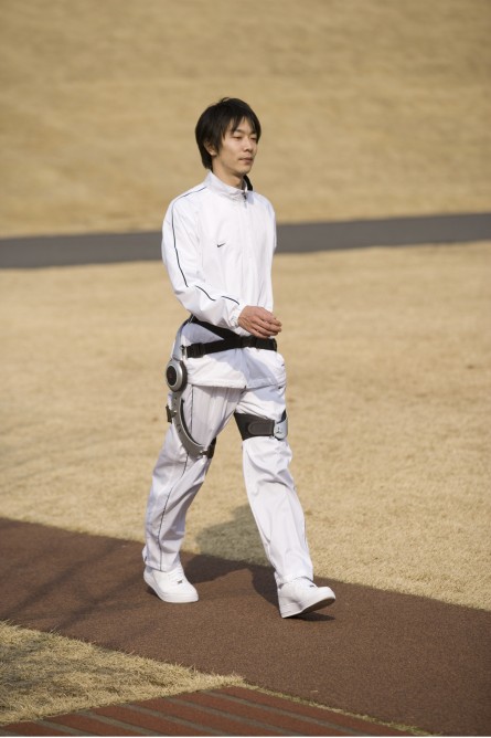 O exoskeleton da Honda já "anda" aí 5 honda walking assist exoskeleton 27