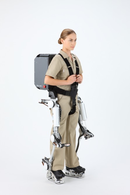 O exoskeleton da Honda já "anda" aí 17 honda walking assist exoskeleton 52