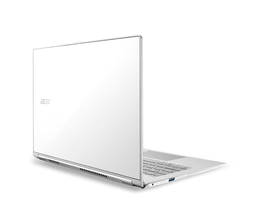 Acer Aspire S7 renovado e melhorado 7 Aspire S7 back side right XL