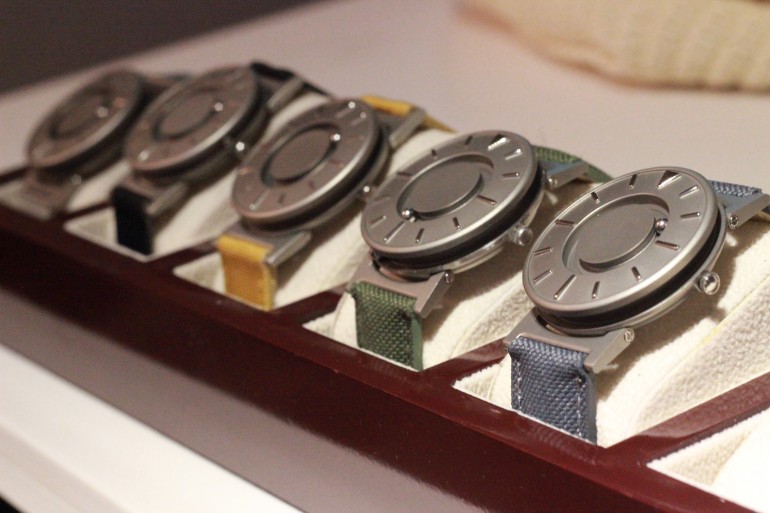 Eone Bradley, um relógio para invisuais 12 eone bradley tactile watch 16
