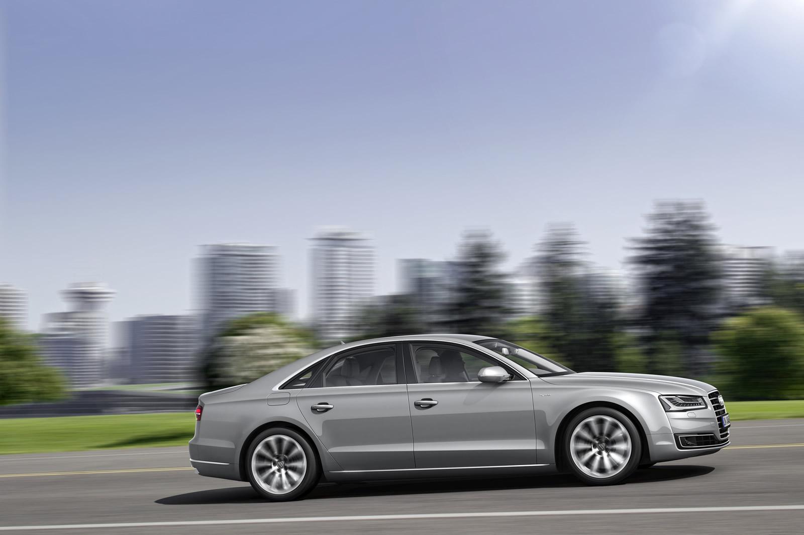 Audi leva A8 renovado a Frankfurt 46 Audi A8 1
