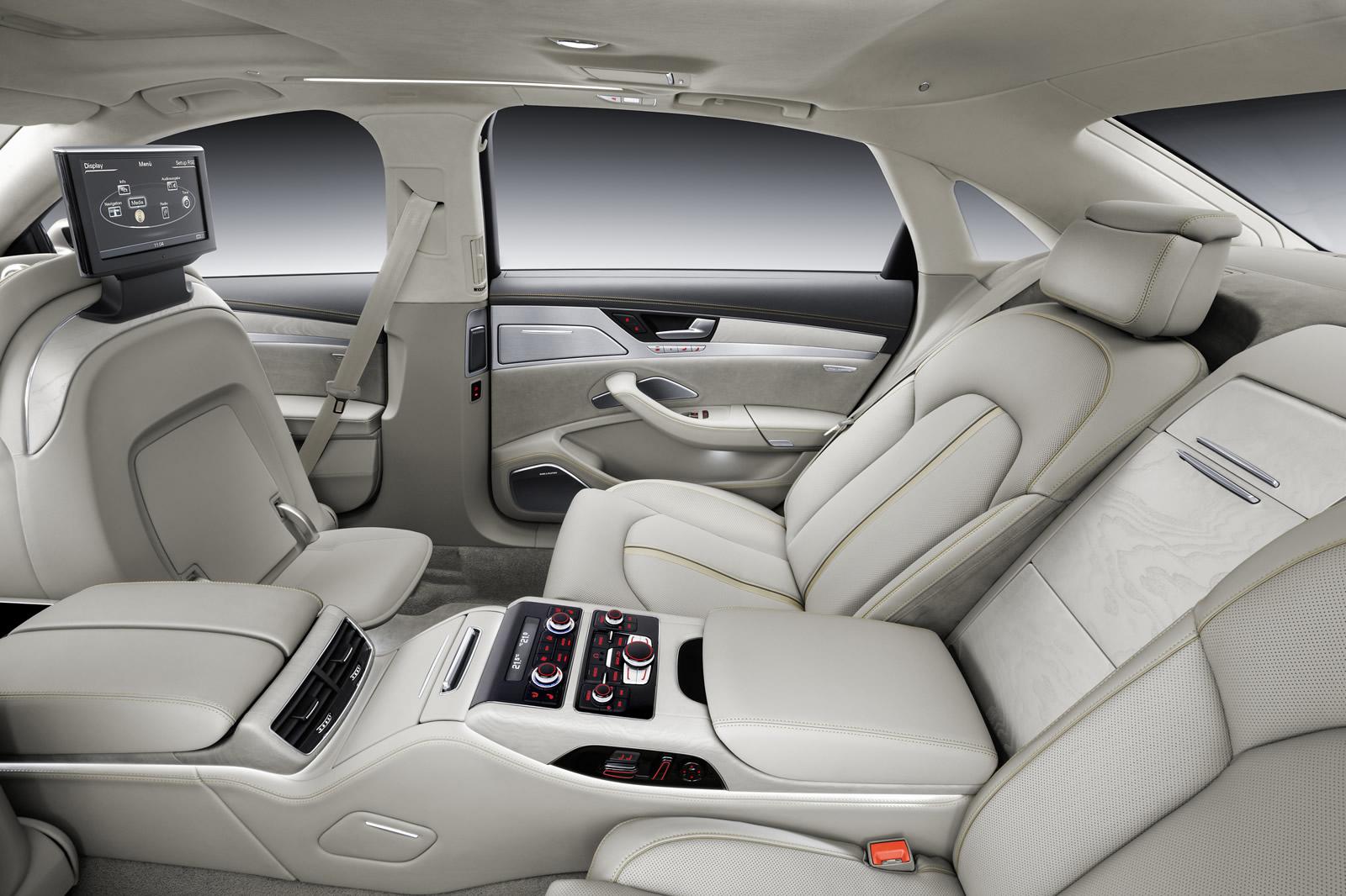 Audi leva A8 renovado a Frankfurt 36 Audi A8 11