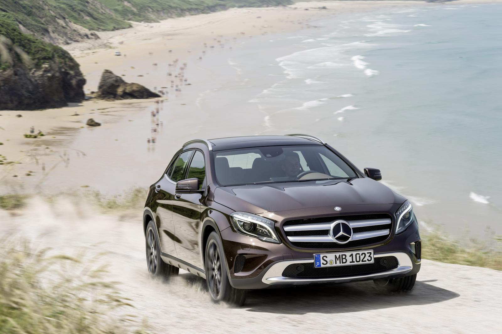 Mercedes mostra GLA (com vídeo) 8 MB GLA 4