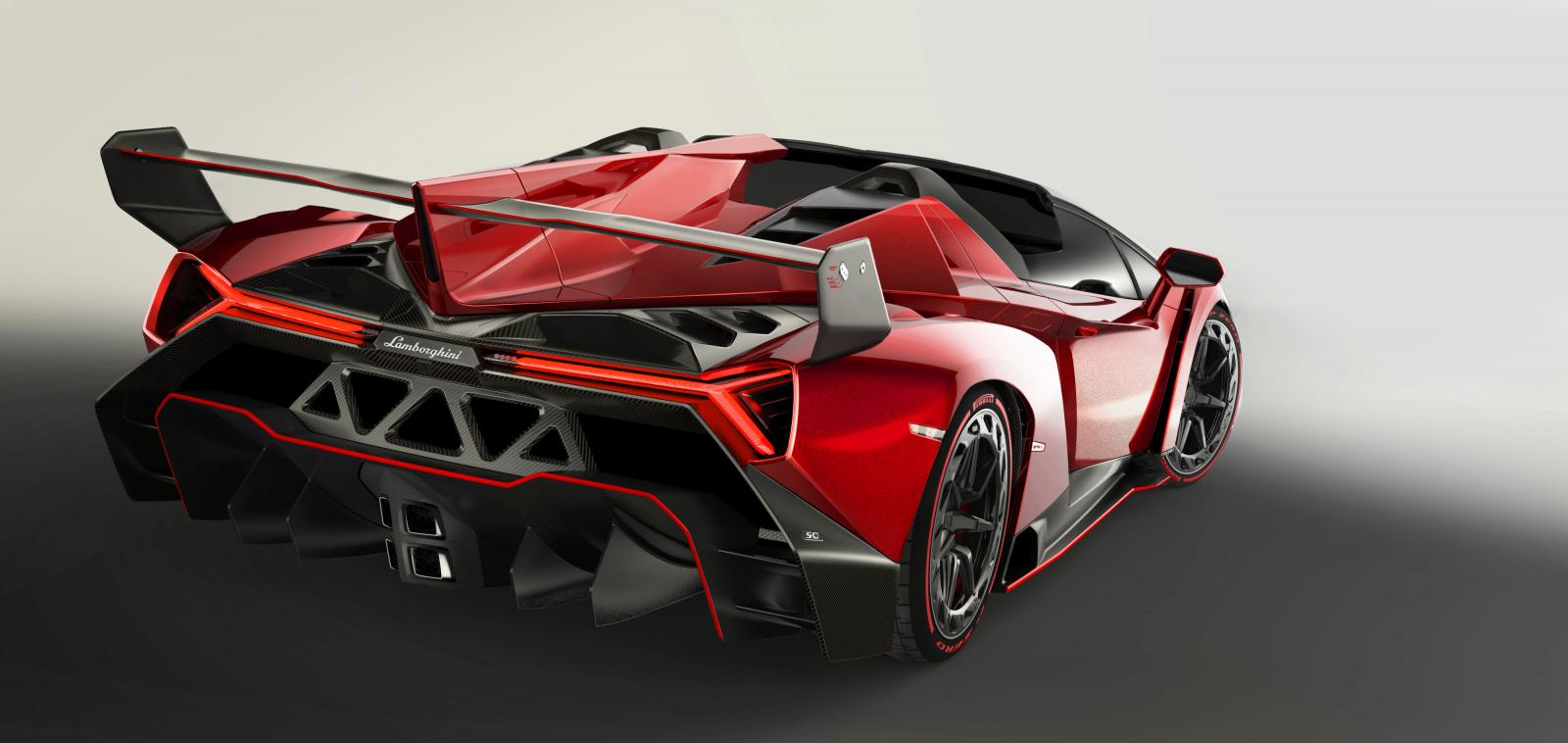 Veneno Roadster 7