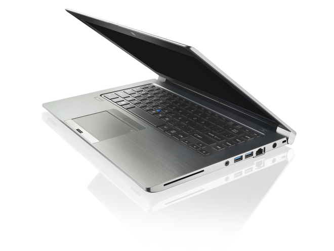 Toshiba apresentou gama profissional de laptops 5 Tecra Z40 A beauty 04