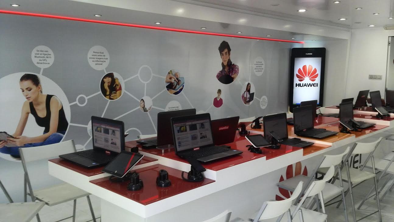 A viagem mensal do Smartbus da Huawei chegou à última paragem