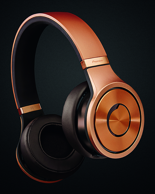 Pioneer lança novos auscultadores