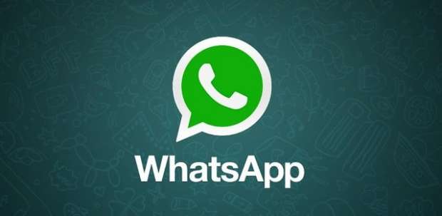 Ecrã do WhatsApp num smartphone a mostrar a criação de um nome de utilizador em vez do número de telefone.