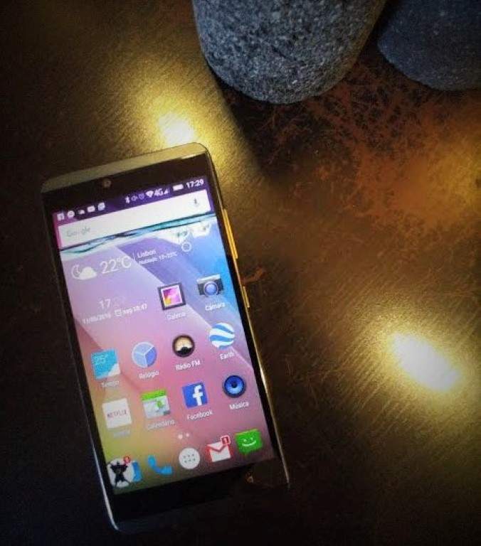 Laiq GLOW, o ensaio a um telemóvel “português”