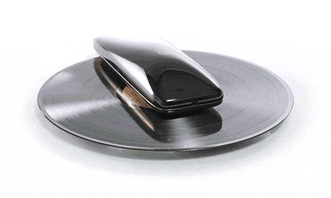 LOVE: o gira-discos inteligente