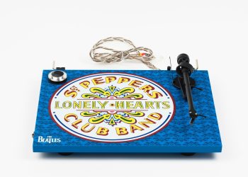 A obra prima dos Beatles comemora meio século e a Pro-Ject fez dois gira discos muito especiais
