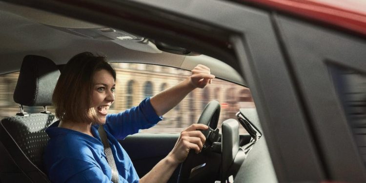 A Ford garante que cantar as nossas músicas favoritas ao volante faz bem à alma