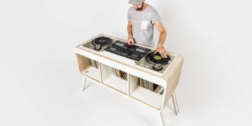 Com.Four-DJ