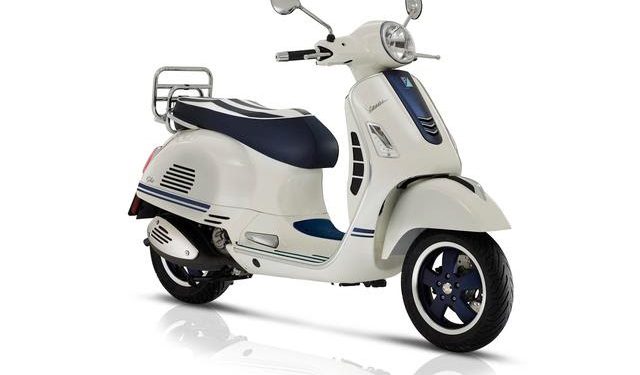 Vespa Yatch Club