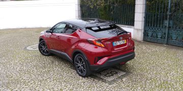 Análise Toyota C-HR 1.8 Hybrid Lounge
