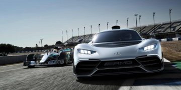 Mercedes constroi Formula 1 que pode andar na estrada