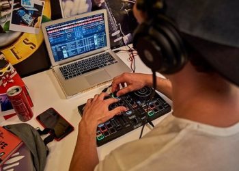 Hercules DJ Control Impulse 200