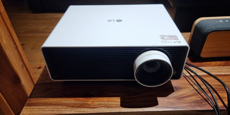LG Probeam BF50NST