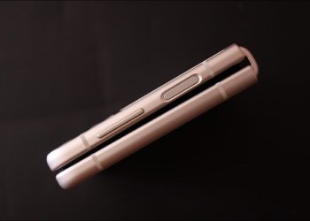 Unboxing Samsung Galaxy Z Flip3 5G