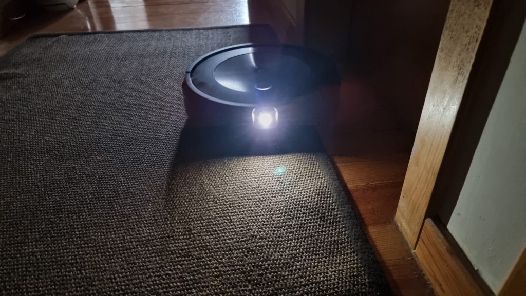 Análise iRobot Roomba J7+