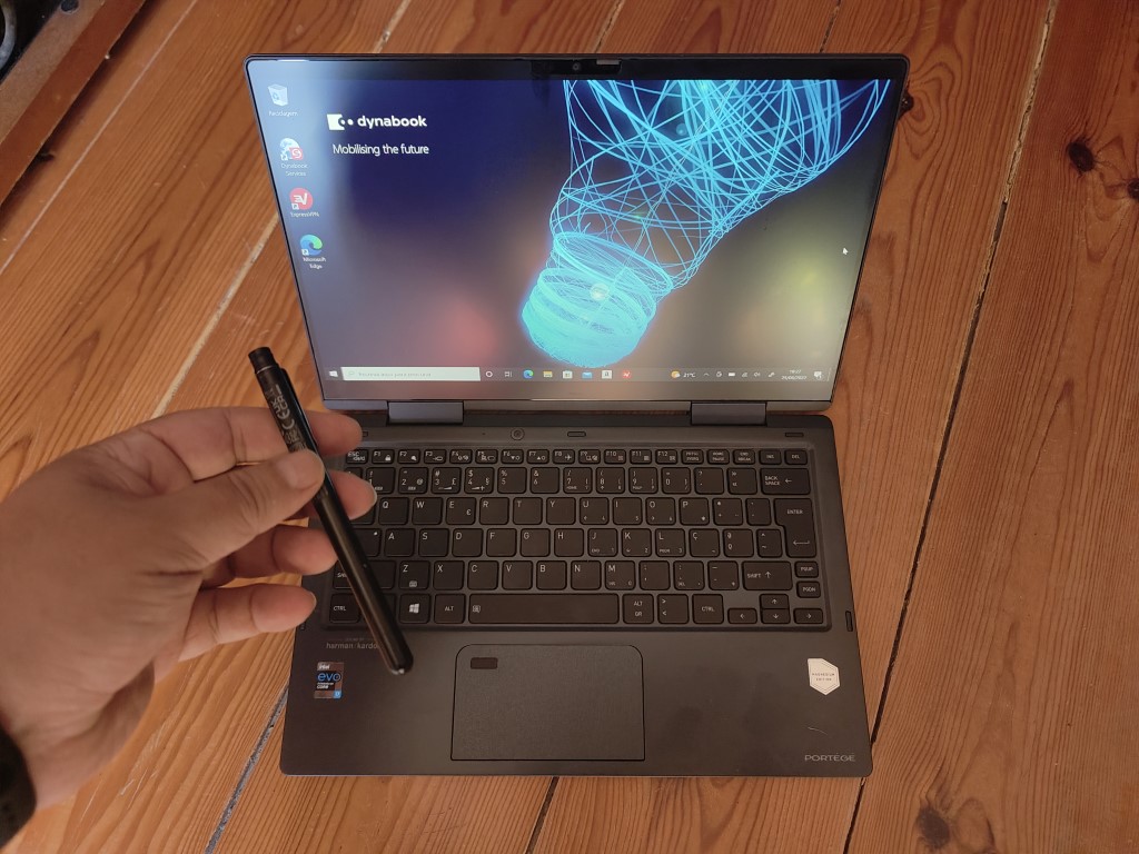 Análise Dynabook Portégé X30W