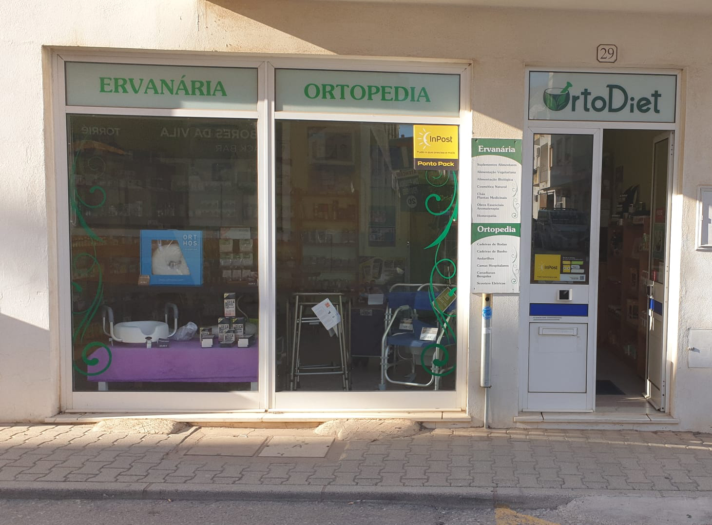 <strong>InPost continua a fazer crescer a sua rede de entregas não-domiciliárias e anuncia o seu milésimo “Ponto Pack” em Portugal</strong> 5 InPost continua a fazer crescer a sua rede de entregas não-domiciliárias e anuncia o seu milésimo “Ponto Pack” em Portugal