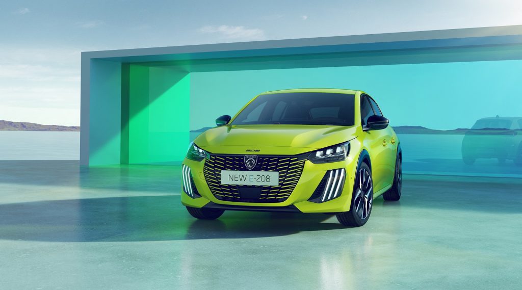 PEUGEOT E-208