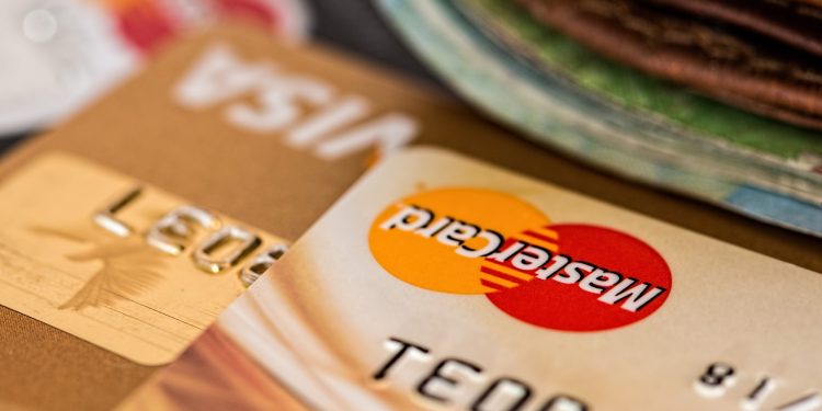 Como reduzir o valor dos créditos contraídos e ficar com apenas uma mensalidade? 1 unibanco