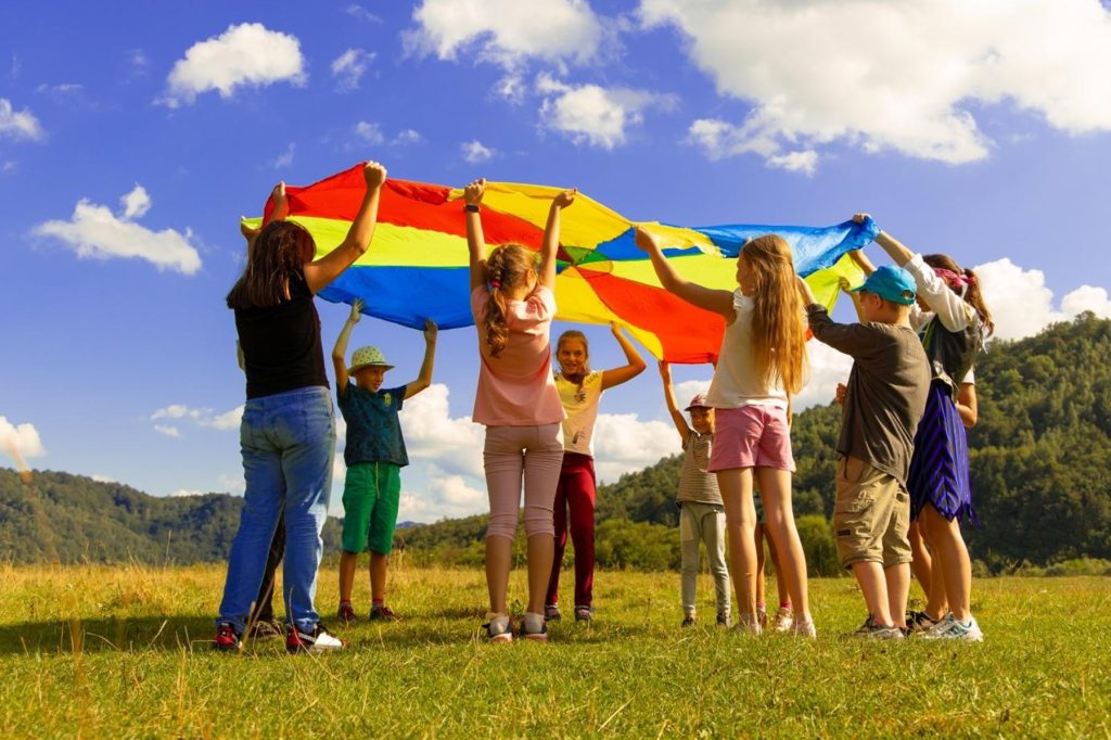 As melhores tendências de verão para os seus filhos 2 vertbaudet