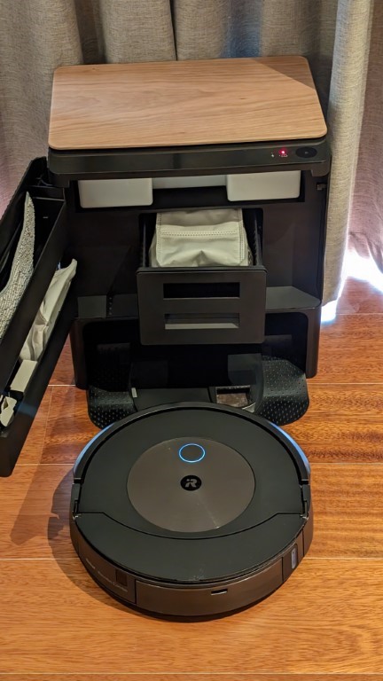 iRobot Roomba Combo J9+: o robot que passou a ser mobília lá de casa