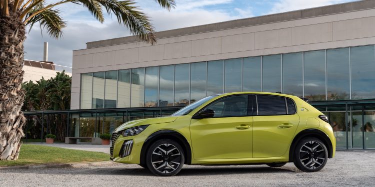 Novo Peugeot 208 e E-208 – preços e abertura encomendas